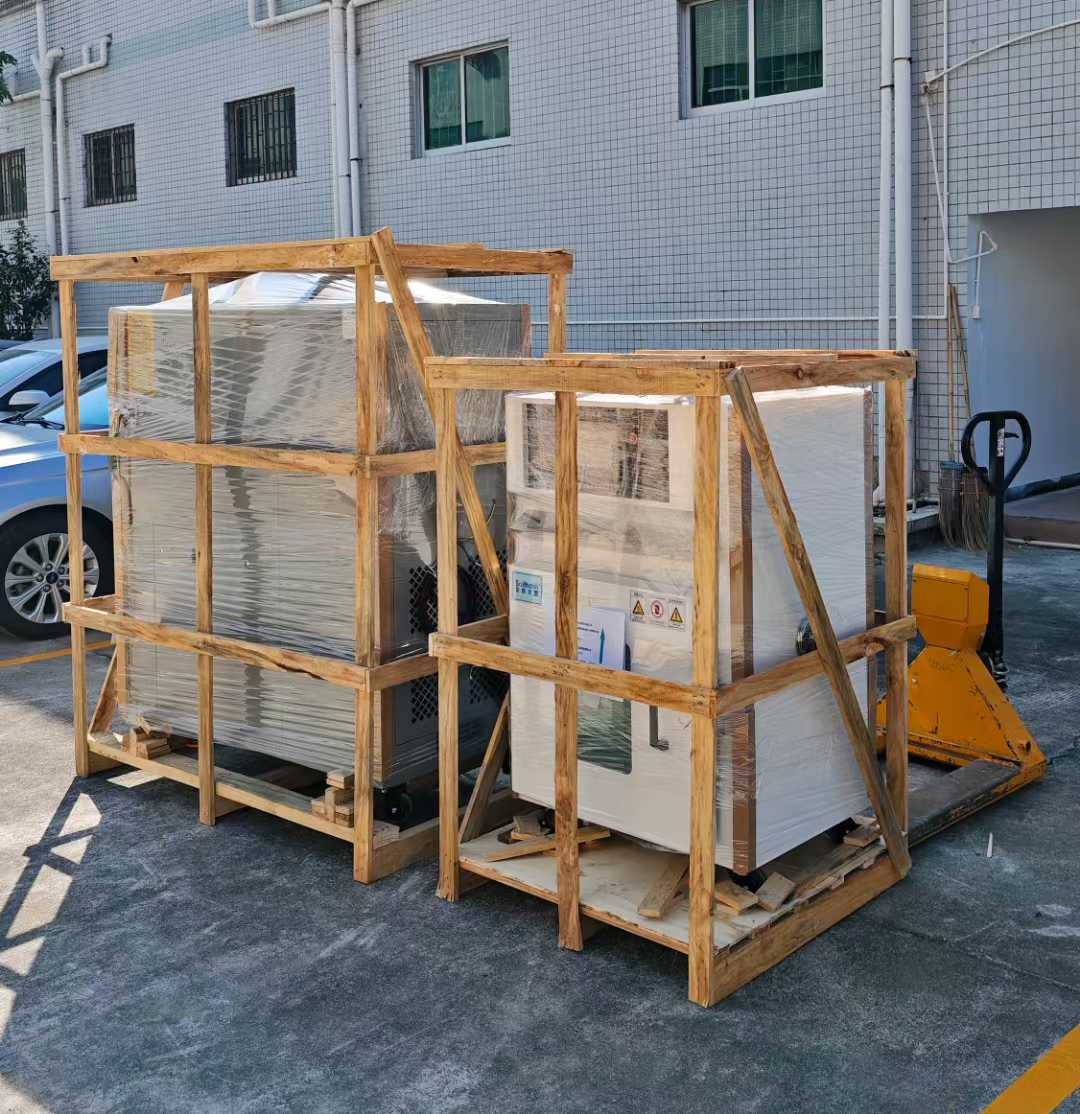 恒溫恒濕箱高溫烤箱發貨西安老客戶公司